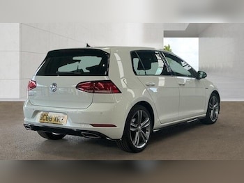 Used Volkswagen Golf 2019 for sale - 79075768: Photo