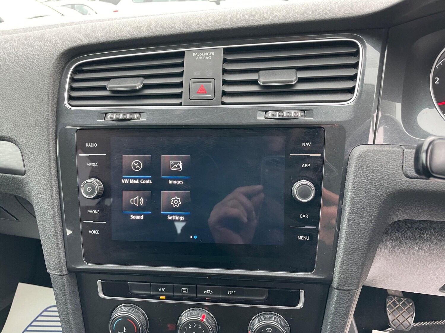 Used Volkswagen Golf 2018 for sale - 77501792: Photo 17