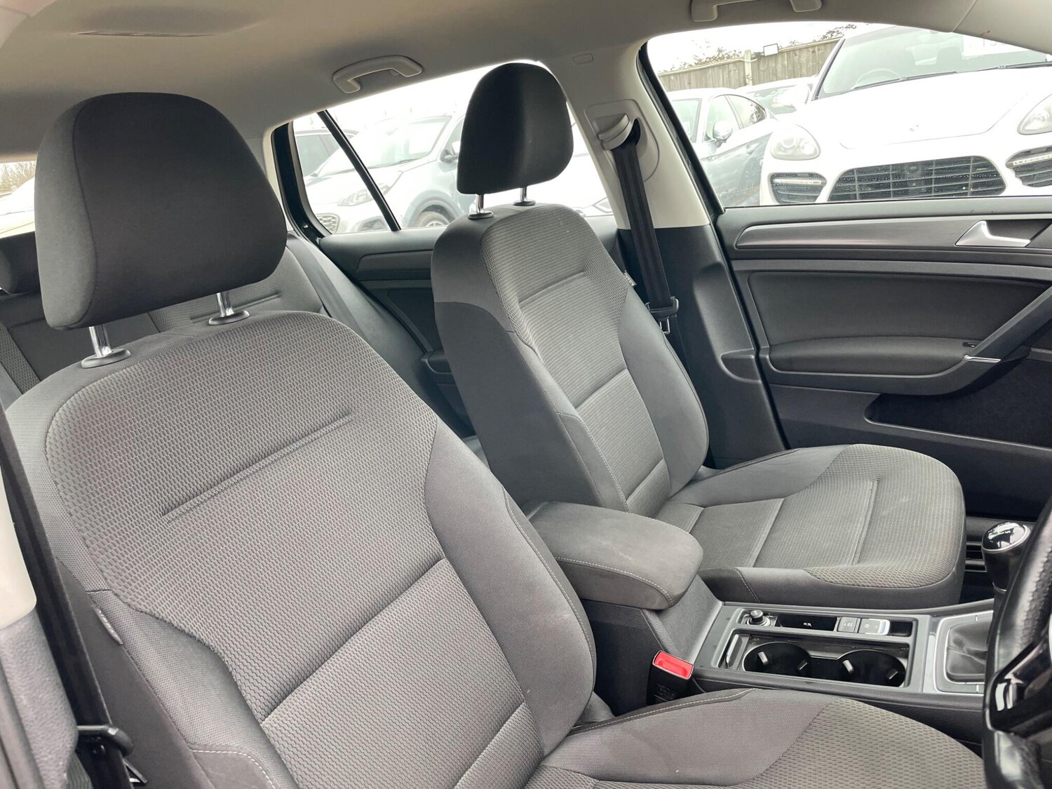 Used Volkswagen Golf 2018 for sale - 77501792: Photo 23