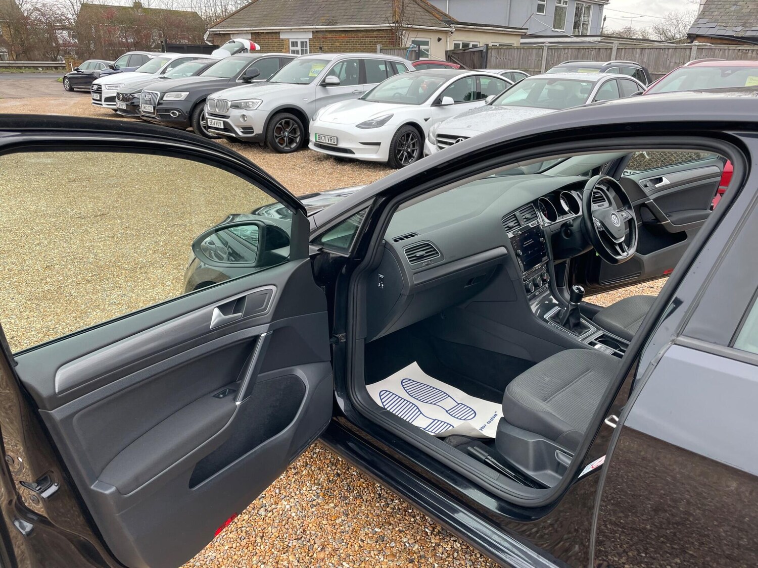 Used Volkswagen Golf 2018 for sale - 77501792: Photo 24