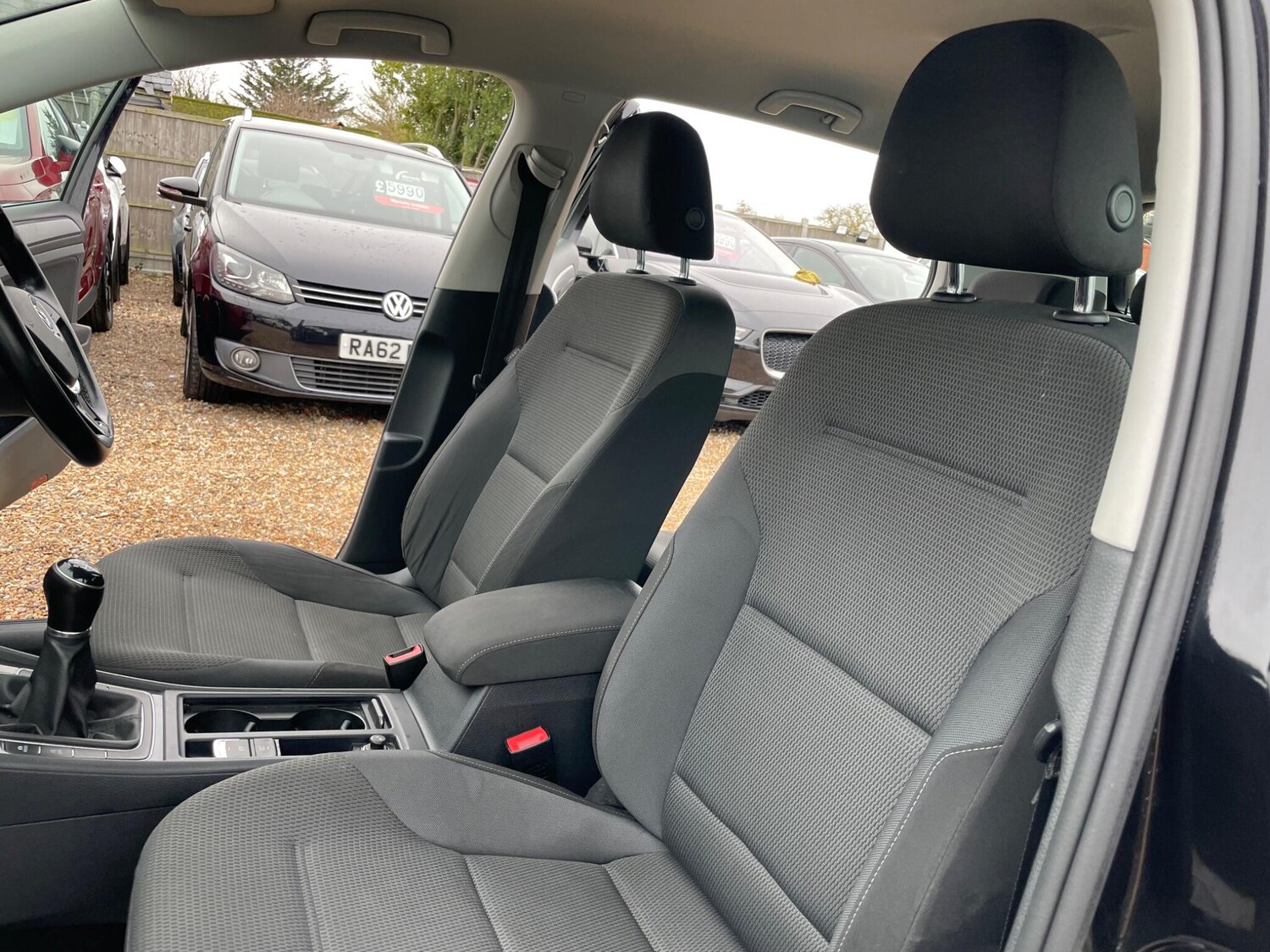 Used Volkswagen Golf 2018 for sale - 77501792: Photo 28