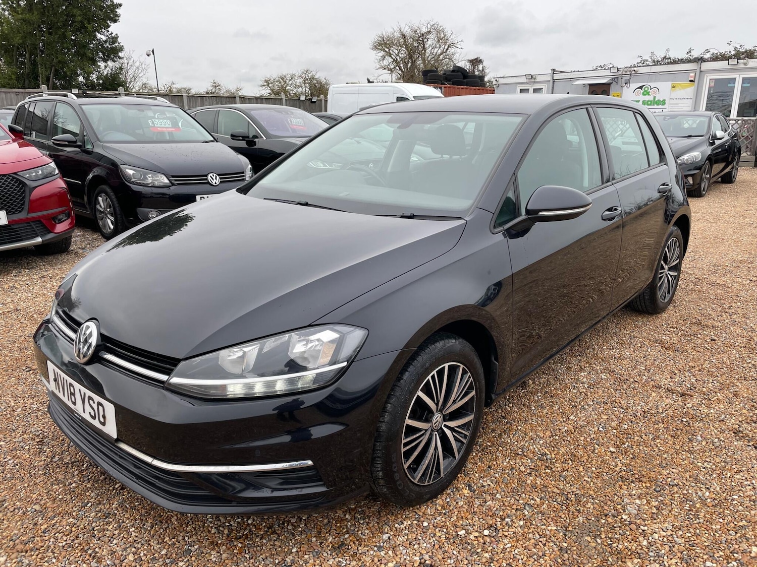 Used Volkswagen Golf 2018 for sale - 77501792: Photo 3