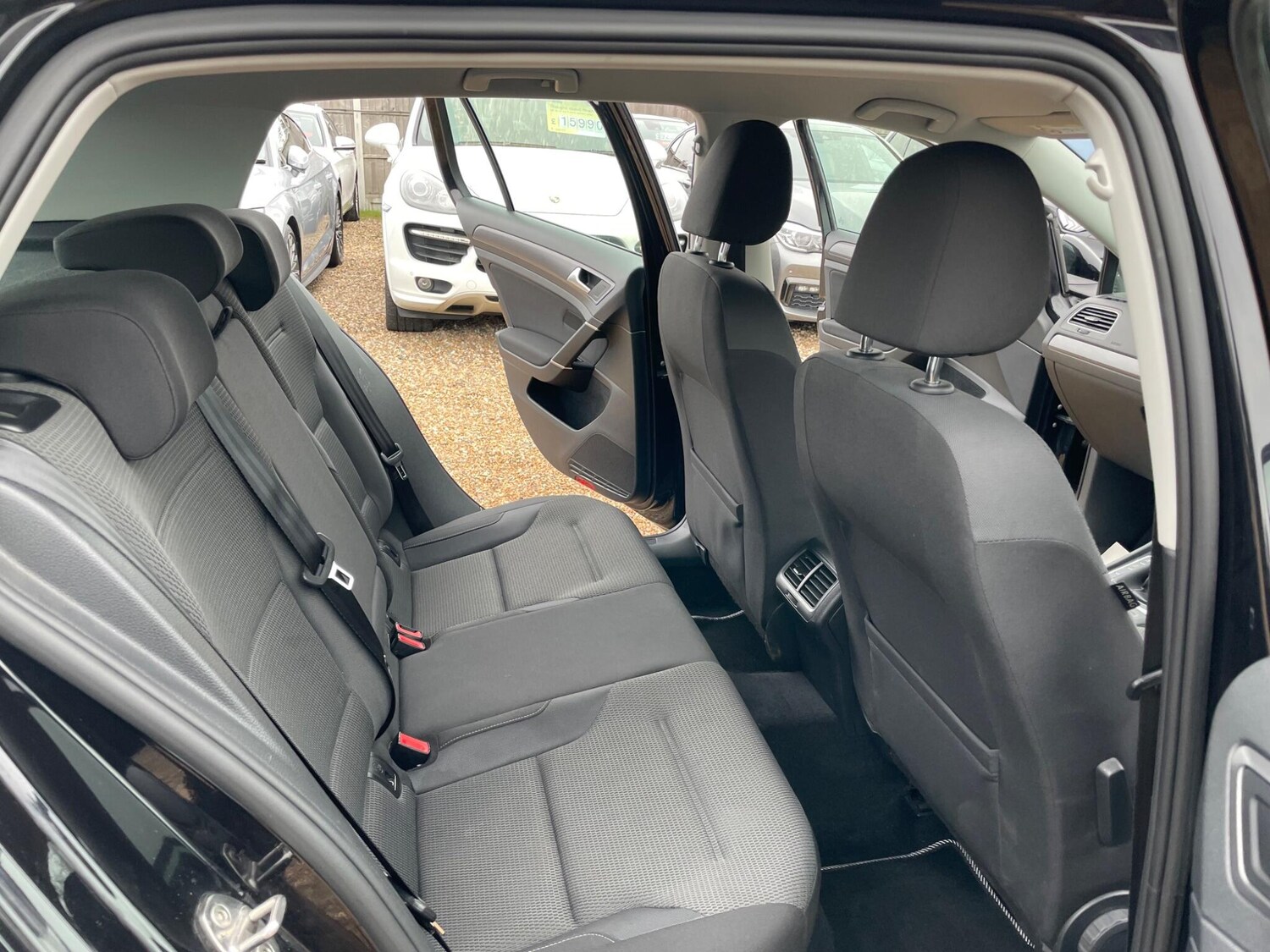 Used Volkswagen Golf 2018 for sale - 77501792: Photo 37