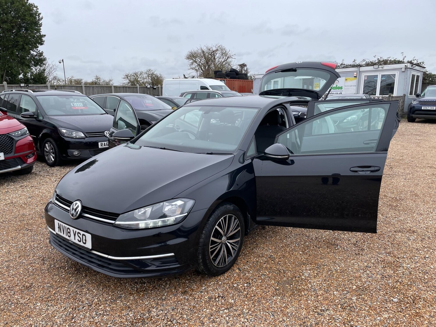 Used Volkswagen Golf 2018 for sale - 77501792: Photo 47
