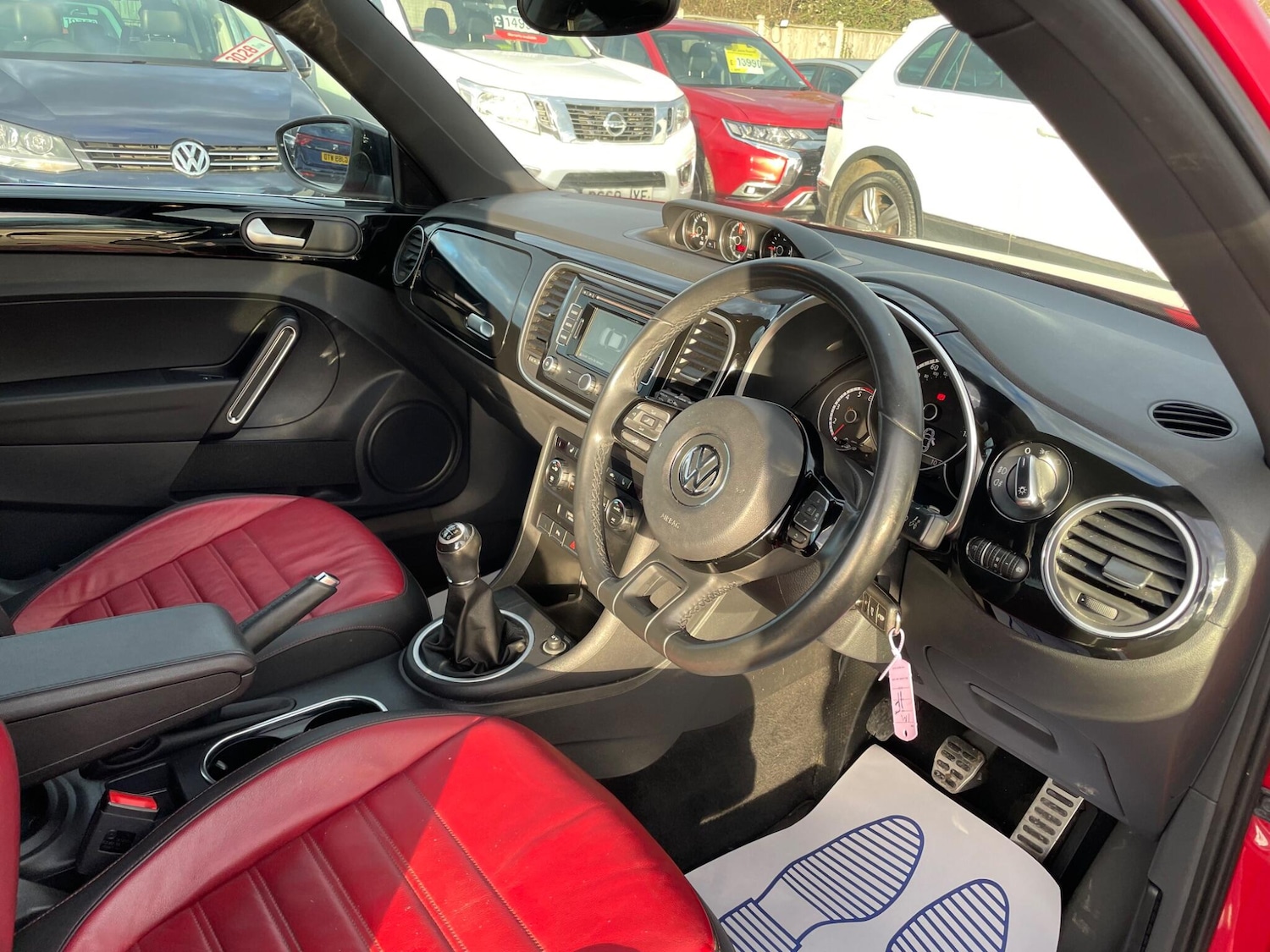 Used Volkswagen Beetle 2014 for sale - 77670438: Photo 11