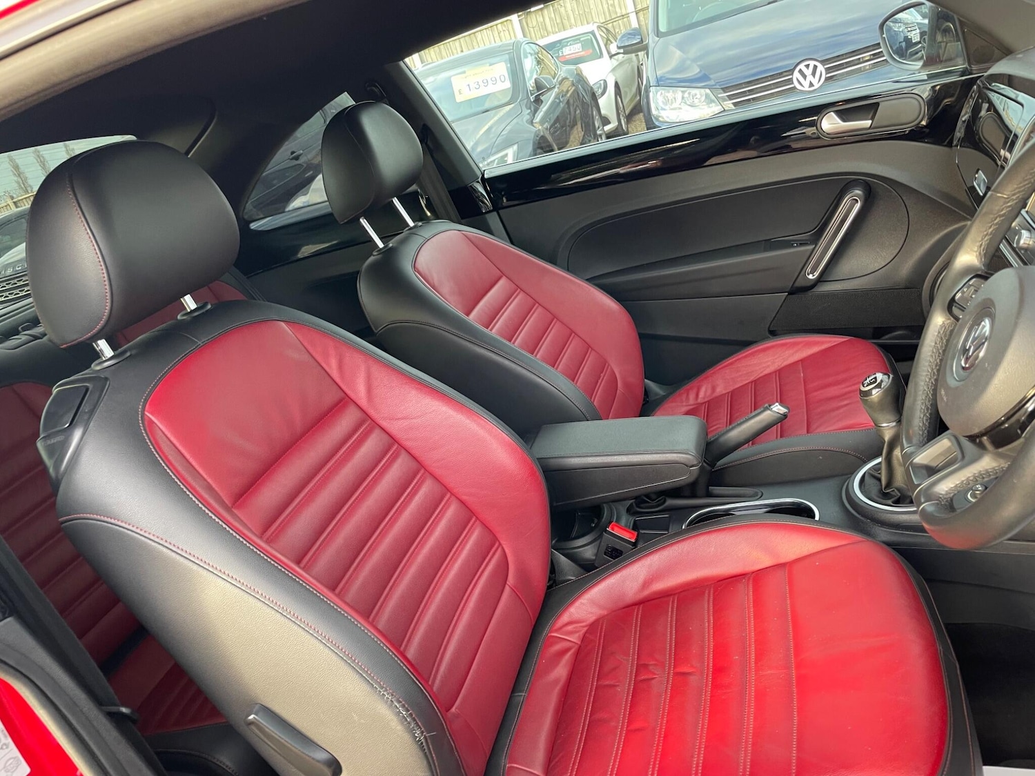 Used Volkswagen Beetle 2014 for sale - 77670438: Photo 25