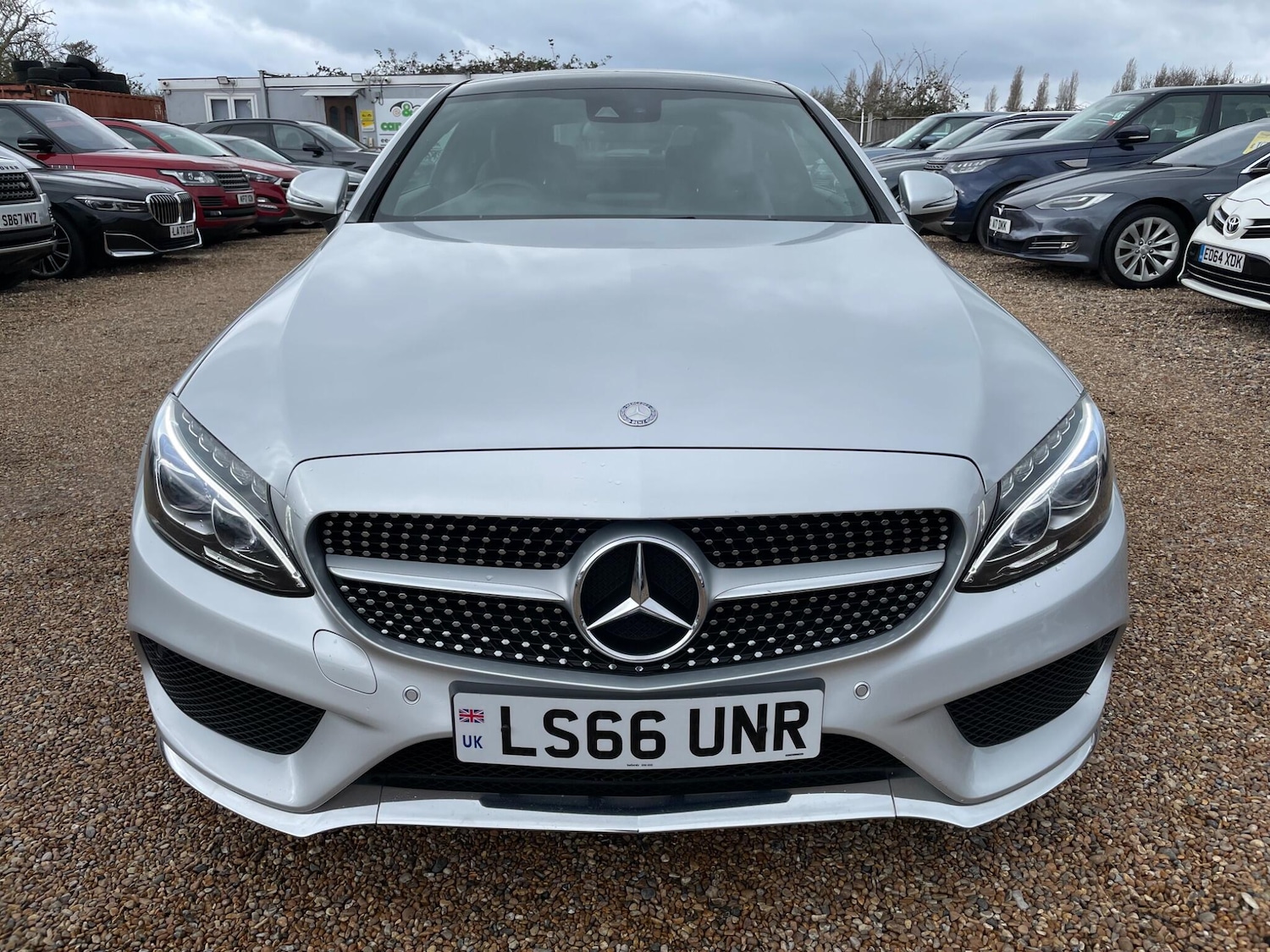 Used Mercedes-Benz C Class 2016 for sale - 77585860: Photo 2