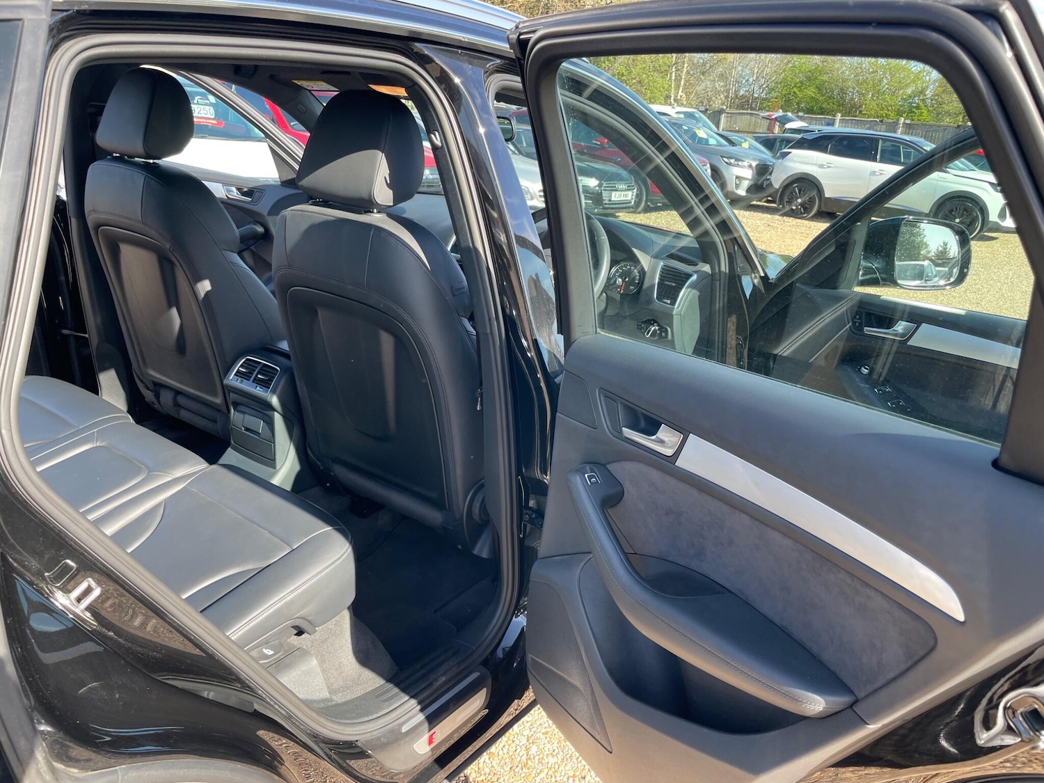 Used Audi Q5 2016 for sale - 77926076: Photo 43