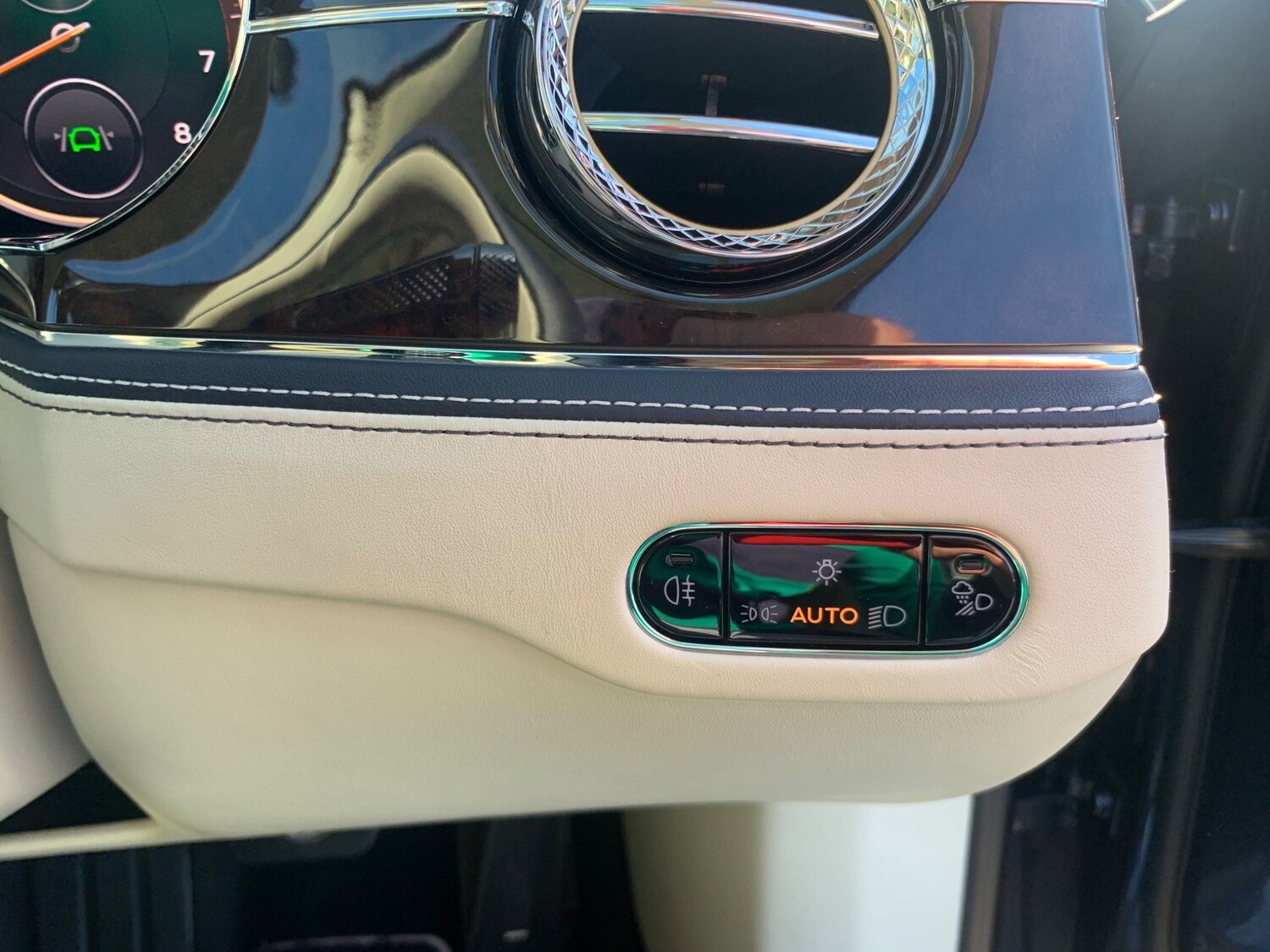 Used Bentley Flying Spur 2020 for sale - 77769777: Photo 33
