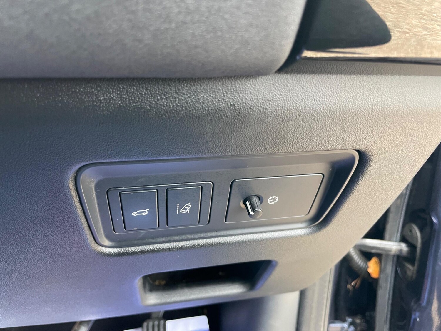 Used Land Rover Discovery 2017 for sale - 77501772: Photo 11