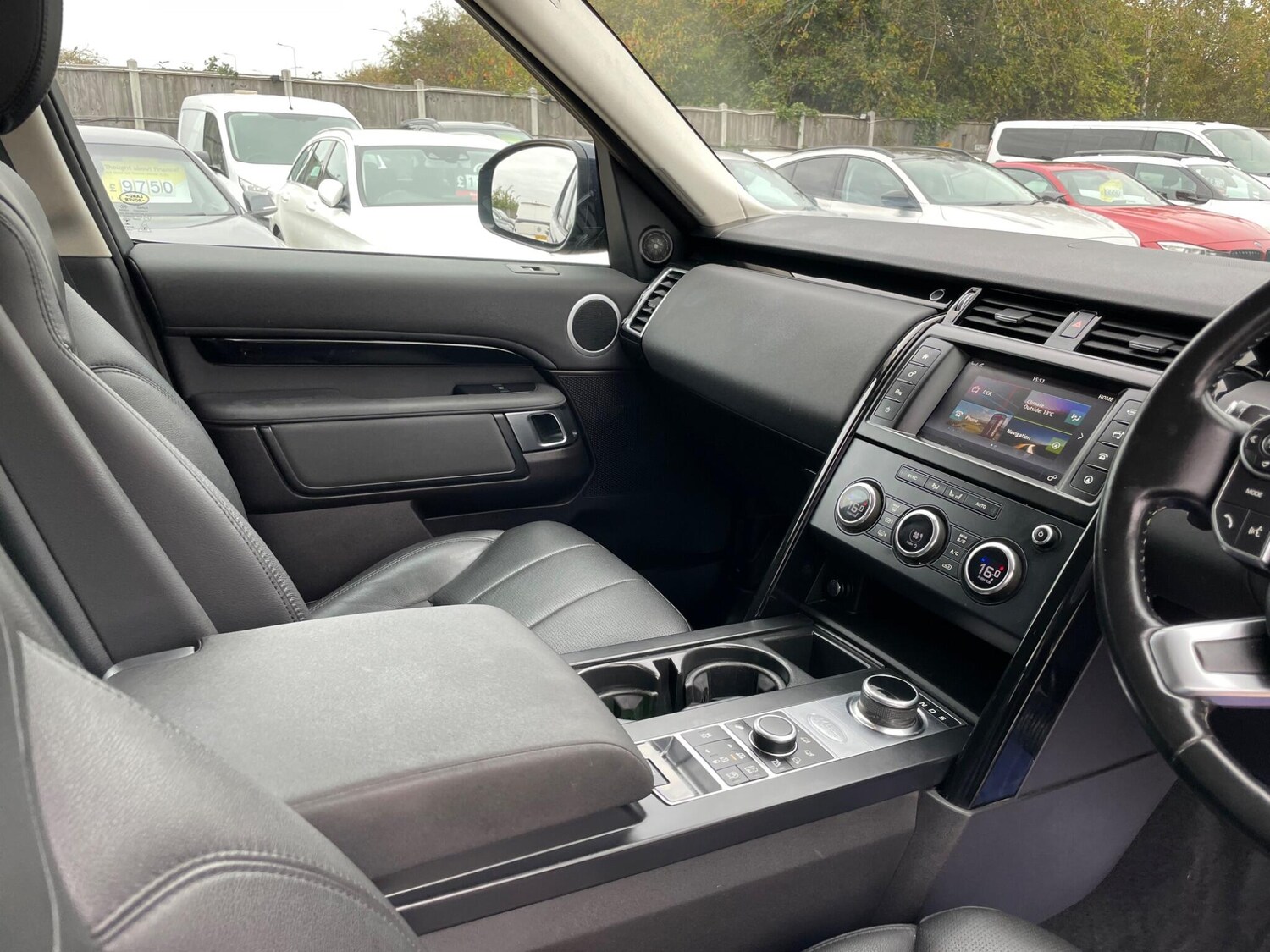 Used Land Rover Discovery 2017 for sale - 77501772: Photo 23