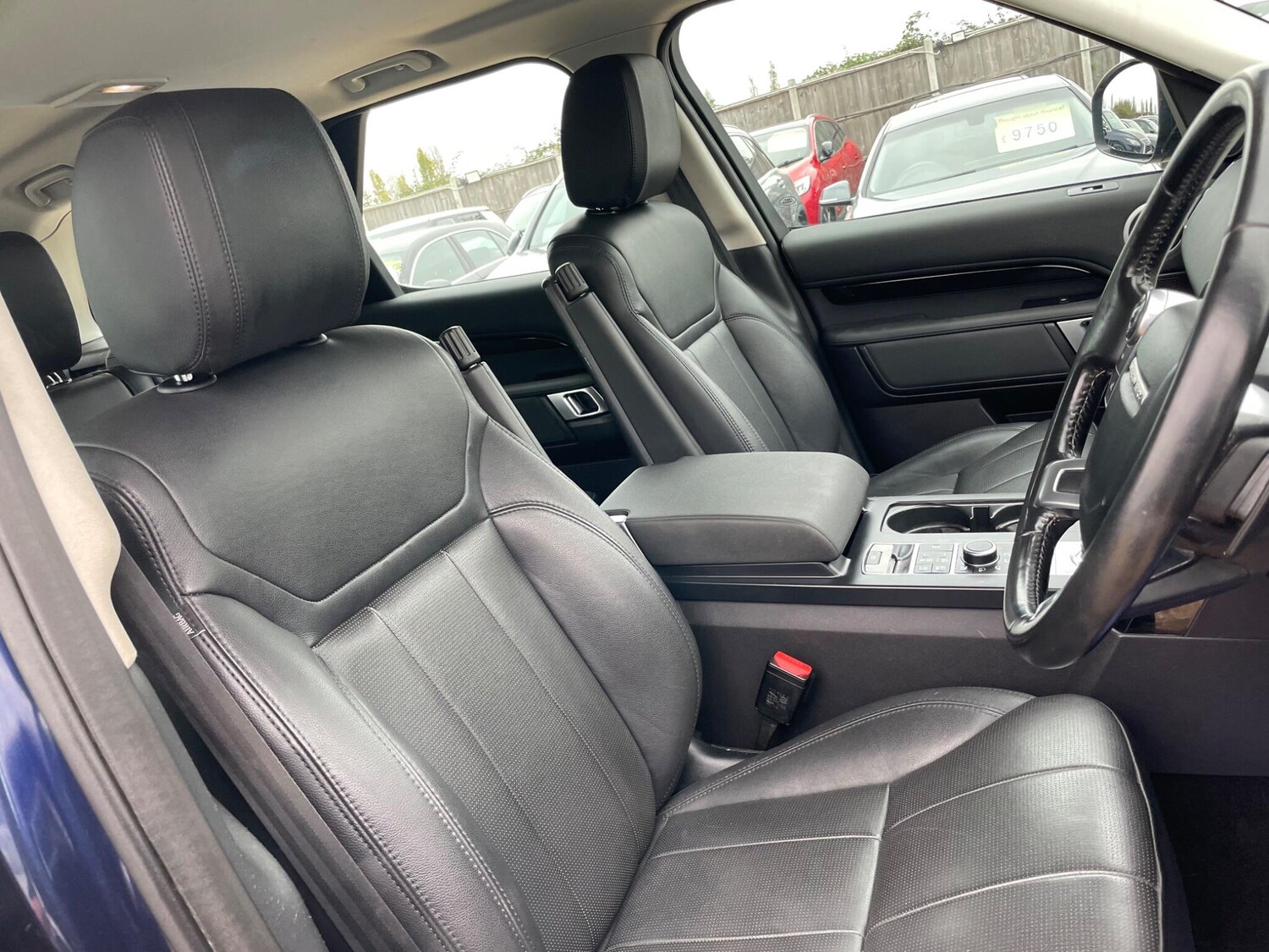 Used Land Rover Discovery 2017 for sale - 77501772: Photo 28