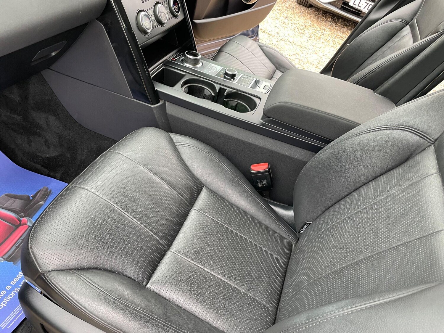 Used Land Rover Discovery 2017 for sale - 77501772: Photo 33