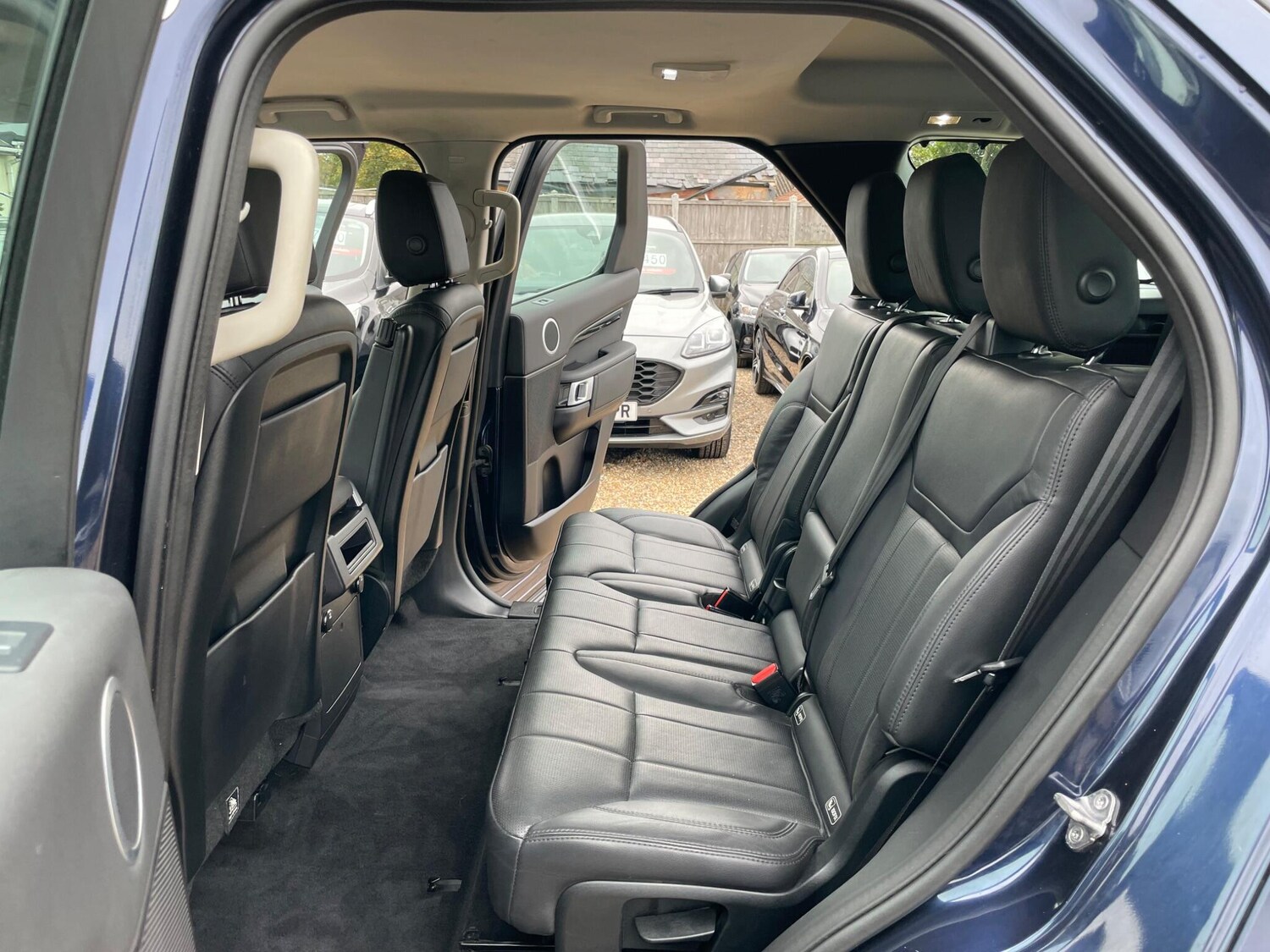 Used Land Rover Discovery 2017 for sale - 77501772: Photo 39