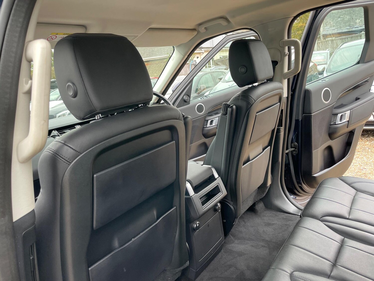 Used Land Rover Discovery 2017 for sale - 77501772: Photo 40