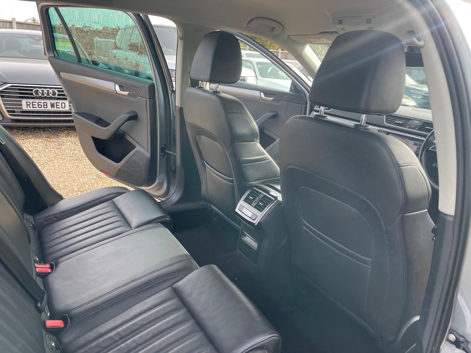 Used Skoda Superb 2017 for sale - 78204654: Photo 44