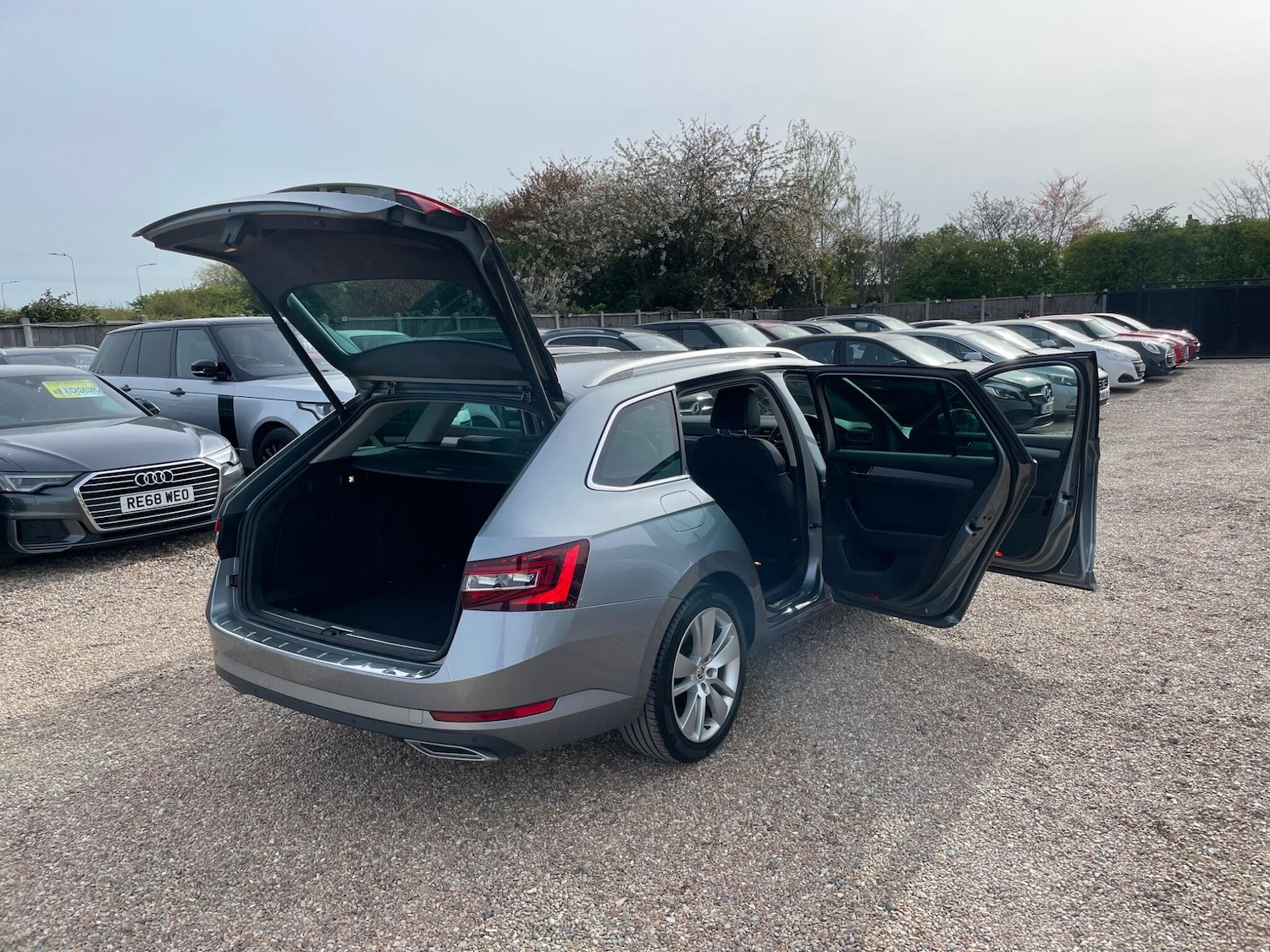 Used Skoda Superb 2017 for sale - 78204654: Photo 51