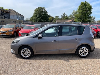 Used Renault Scenic 2014 for sale - 79362486: Photo
