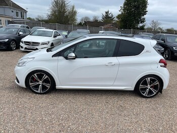 Used Peugeot 208 2017 for sale - 78462357: Photo