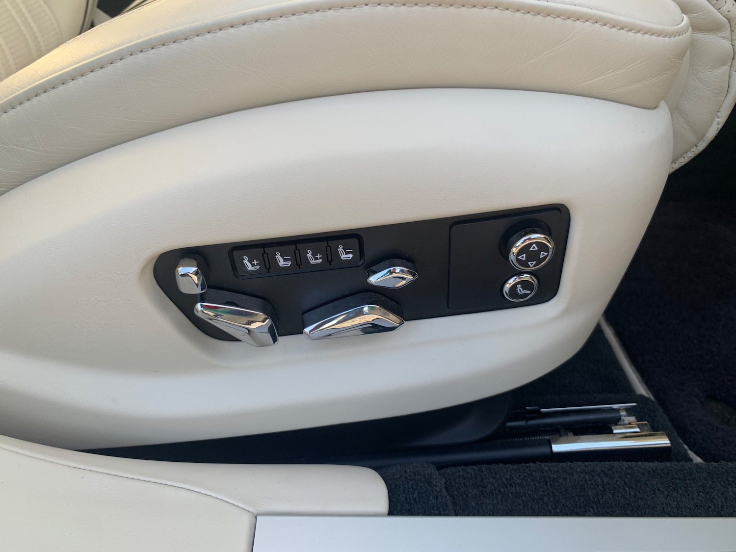 Used Bentley Flying Spur 2020 for sale - 77883497: Photo 44