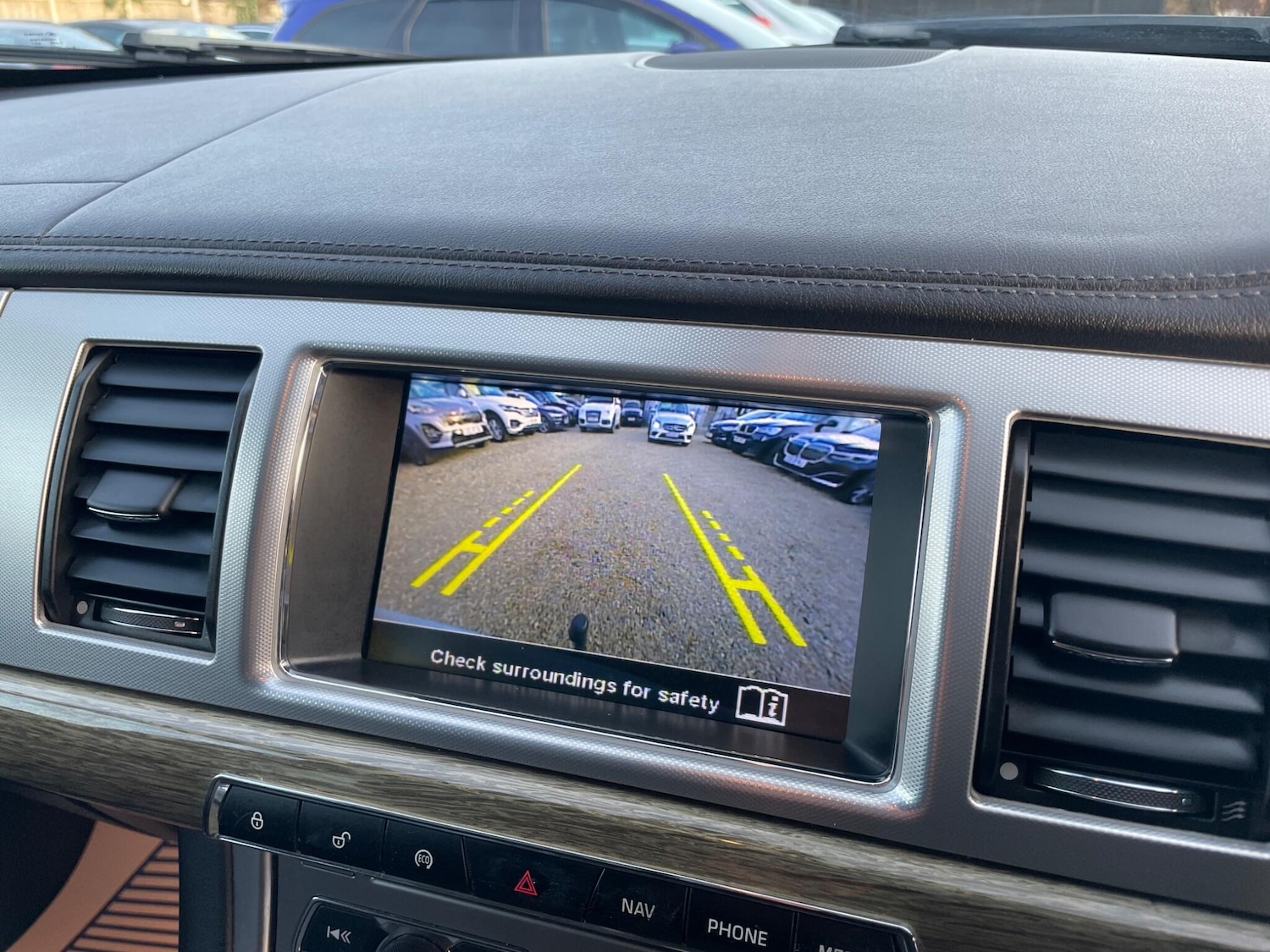 Used Jaguar XF 2014 for sale - 77501827: Photo 17