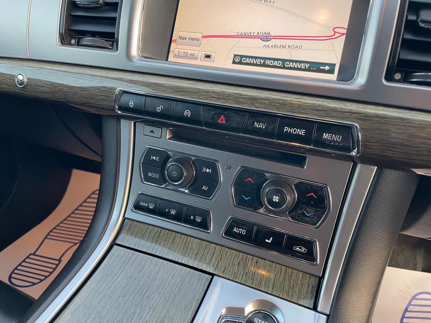 Used Jaguar XF 2014 for sale - 77501827: Photo 18