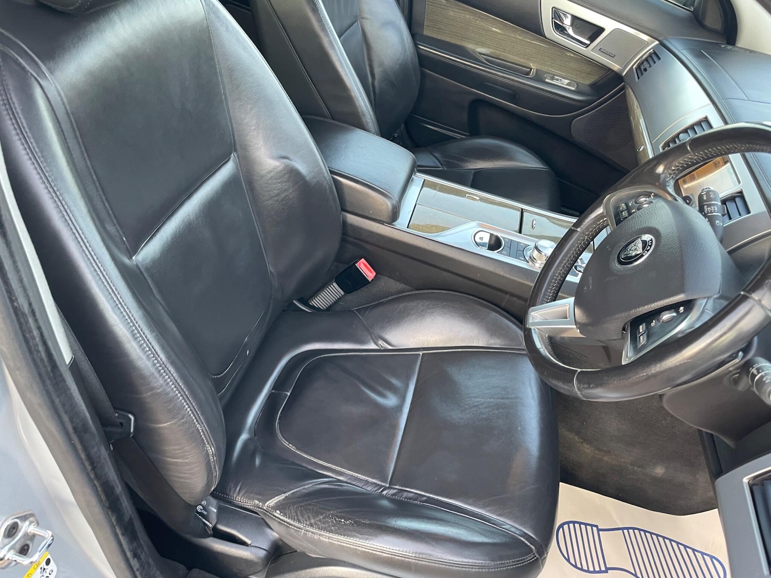 Used Jaguar XF 2014 for sale - 77501827: Photo 24