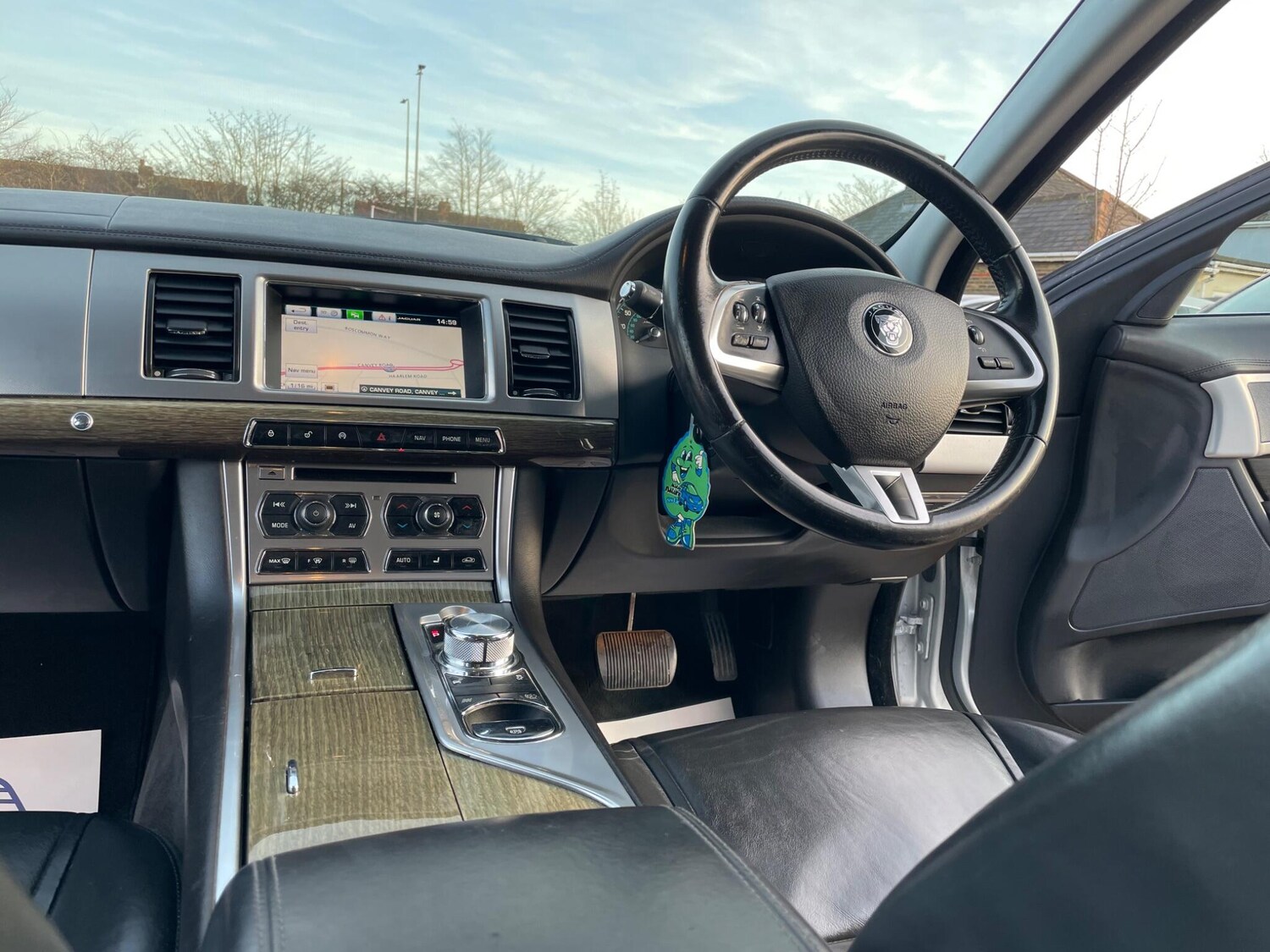 Used Jaguar XF 2014 for sale - 77501827: Photo 35