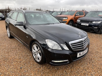 Used Mercedes-Benz E Class 2011 for sale - 77511341: Photo