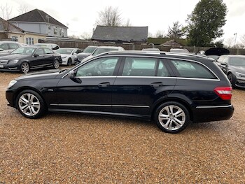 Used Mercedes-Benz E Class 2011 for sale - 77511341: Photo