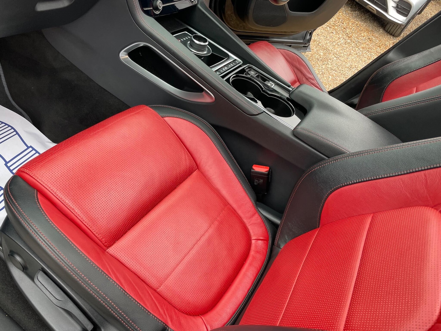 Used Jaguar F-Pace for sale - 77809104: Photo 32