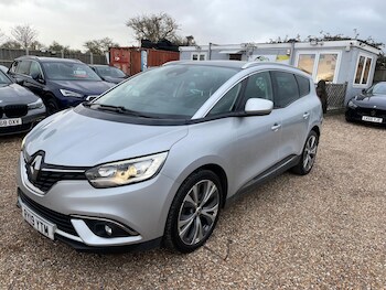Used Renault Grand Scenic 2019 for sale - 77509738: Photo