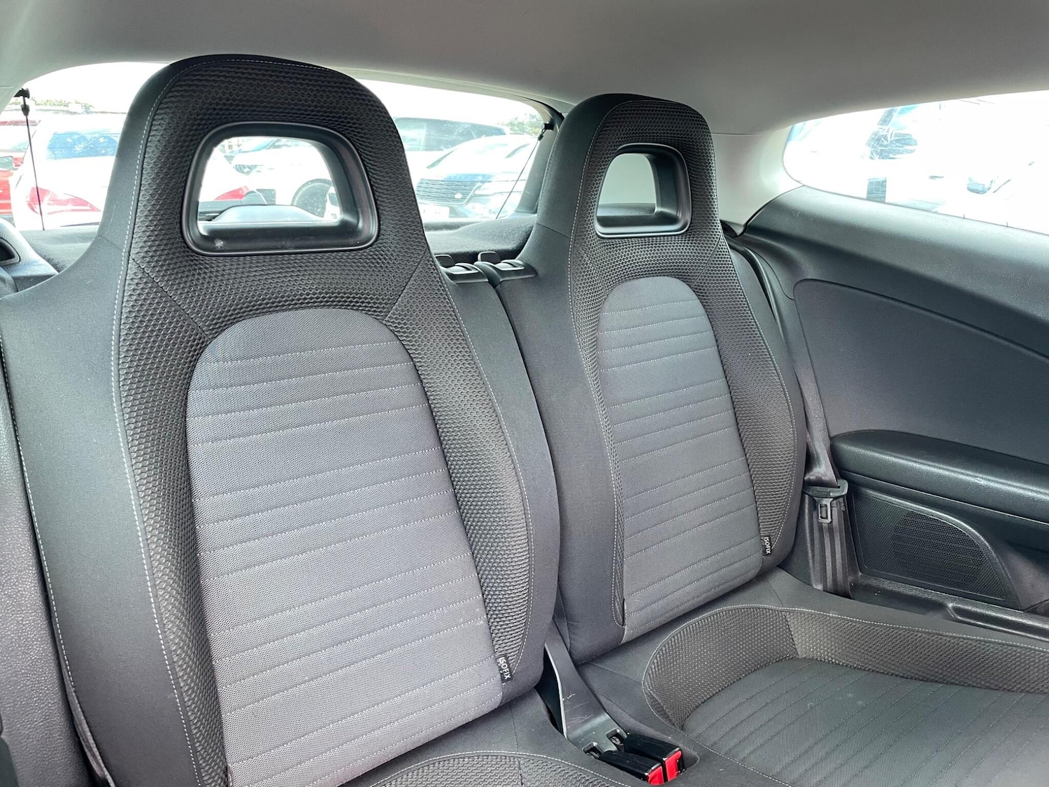 Used Volkswagen Scirocco 2011 for sale - 78058314: Photo 24