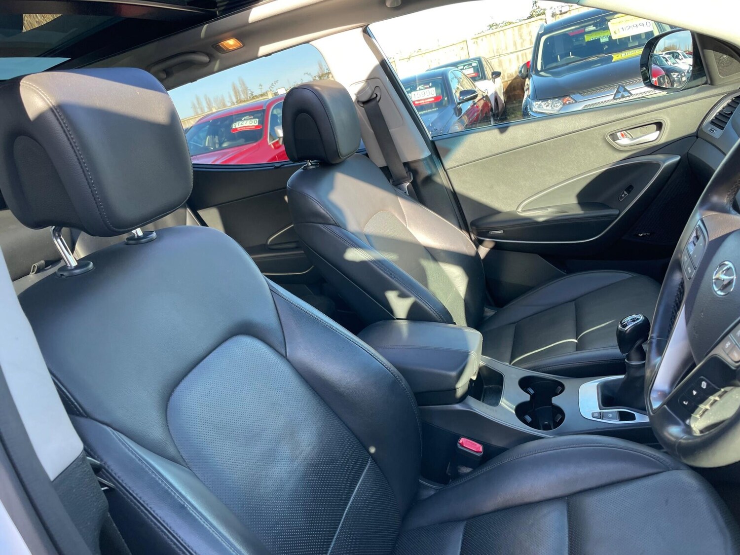 Used Hyundai Santa Fe 2017 for sale - 77501840: Photo 27