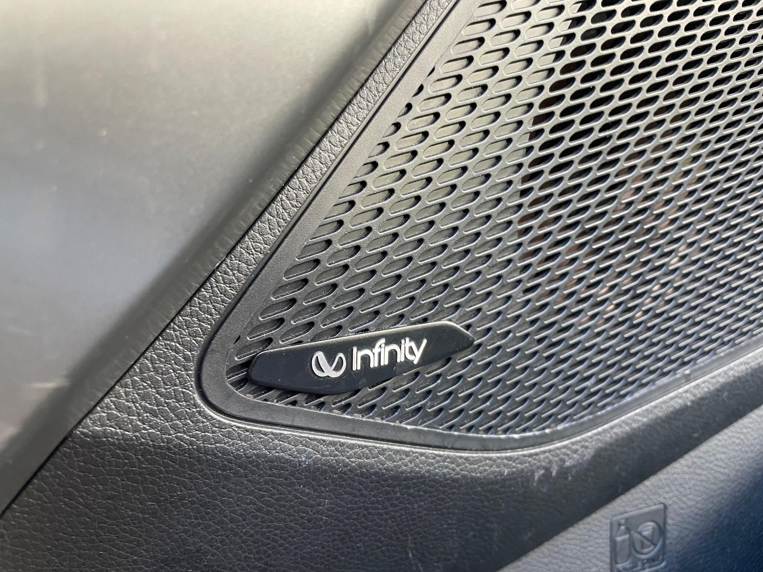 Used Hyundai Santa Fe 2017 for sale - 77501840: Photo 29