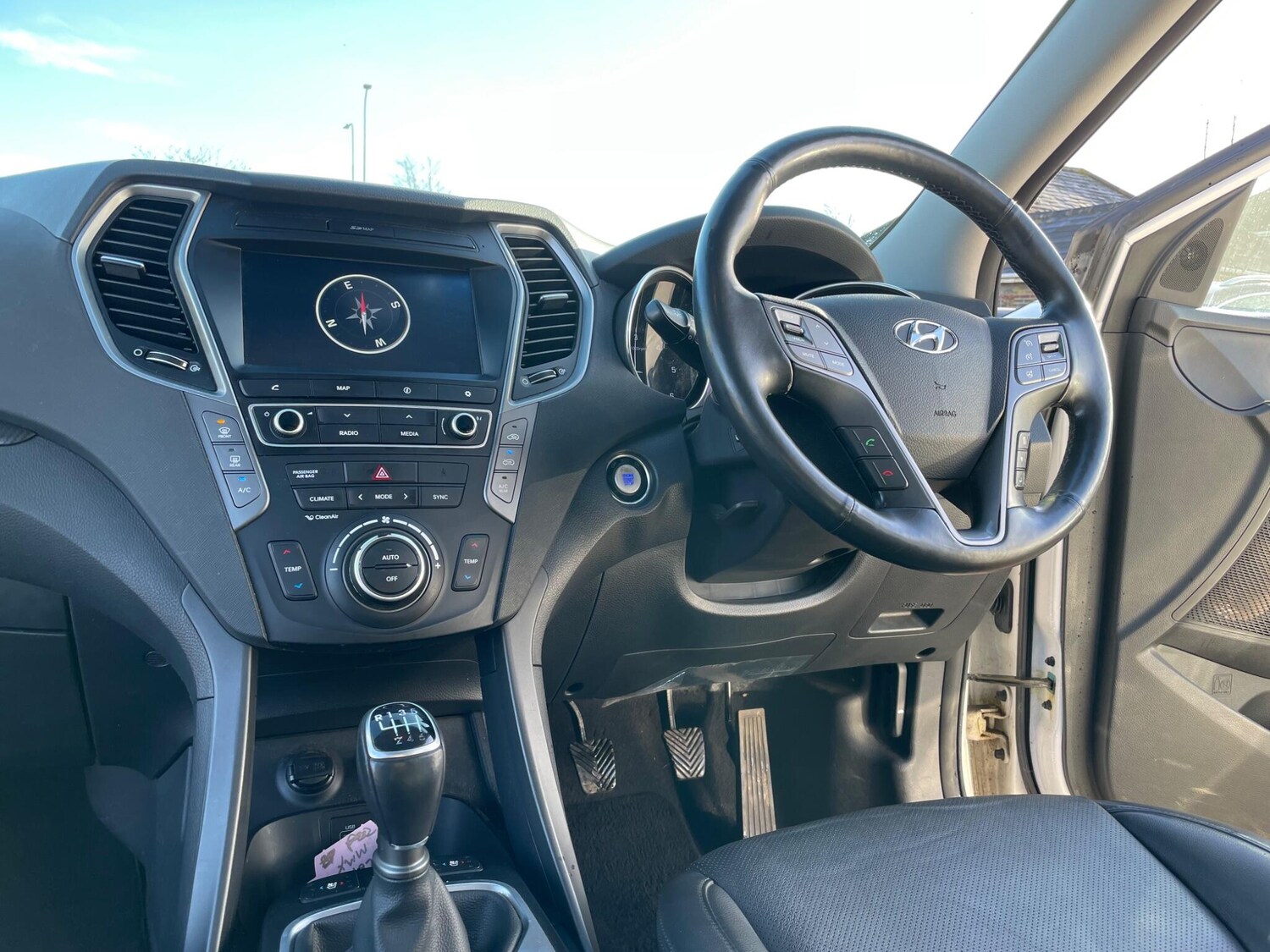 Used Hyundai Santa Fe 2017 for sale - 77501840: Photo 36