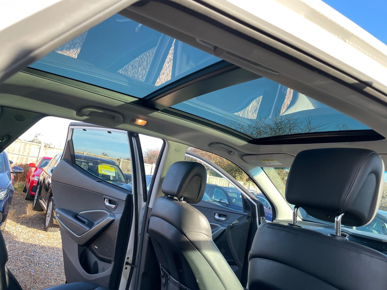 Used Hyundai Santa Fe 2017 for sale - 77501840: Photo 48