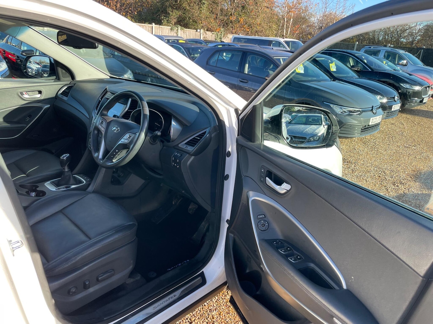 Used Hyundai Santa Fe 2017 for sale - 77501840: Photo 8