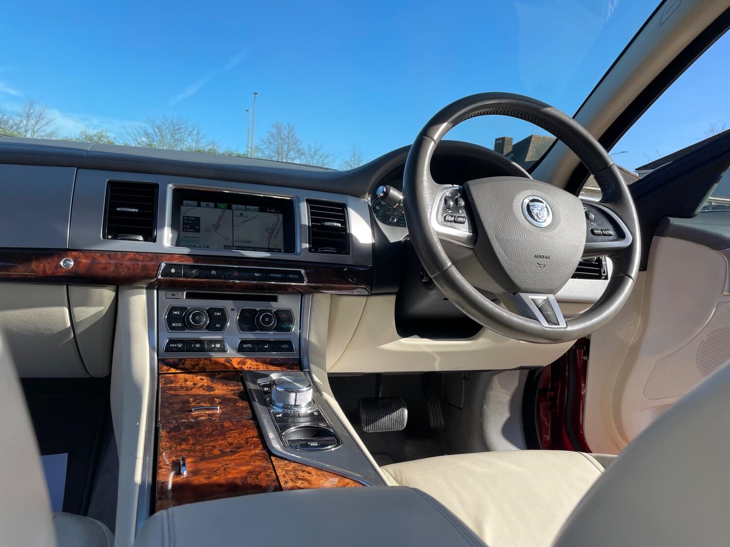 Used Jaguar XF 2013 for sale - 77940409: Photo 32