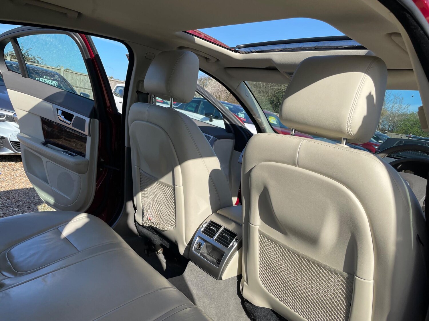 Used Jaguar XF 2013 for sale - 77940409: Photo 40