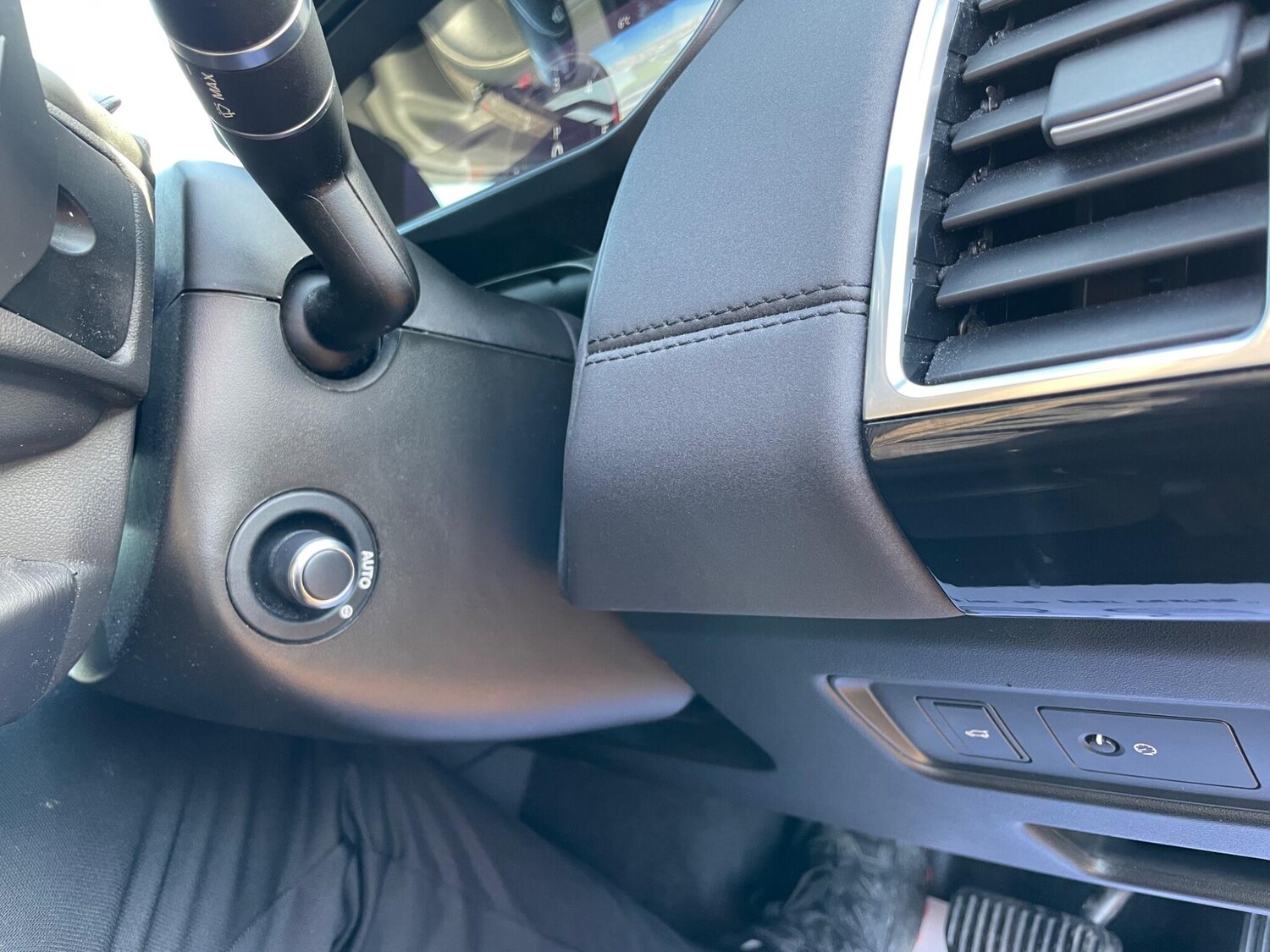 Used Land Rover Discovery 2018 for sale - 77501775: Photo 14