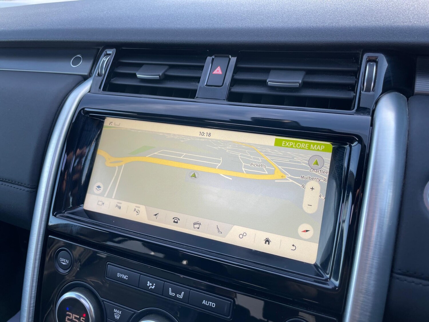 Used Land Rover Discovery 2018 for sale - 77501775: Photo 26