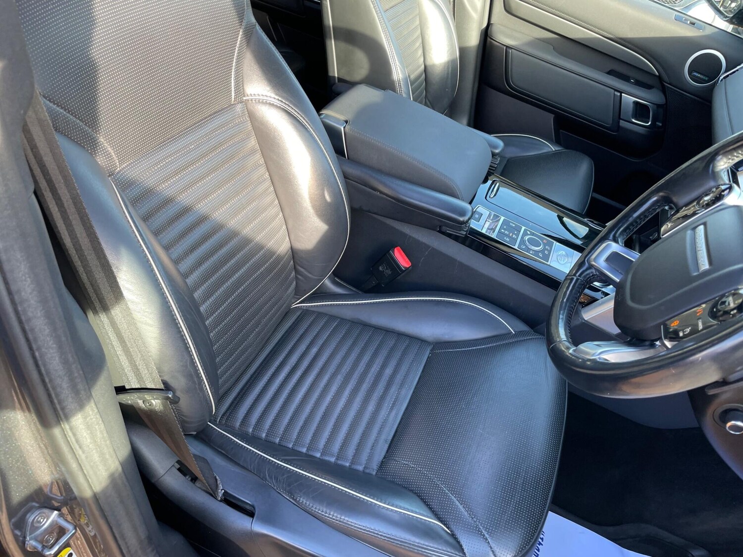 Used Land Rover Discovery 2018 for sale - 77501775: Photo 34