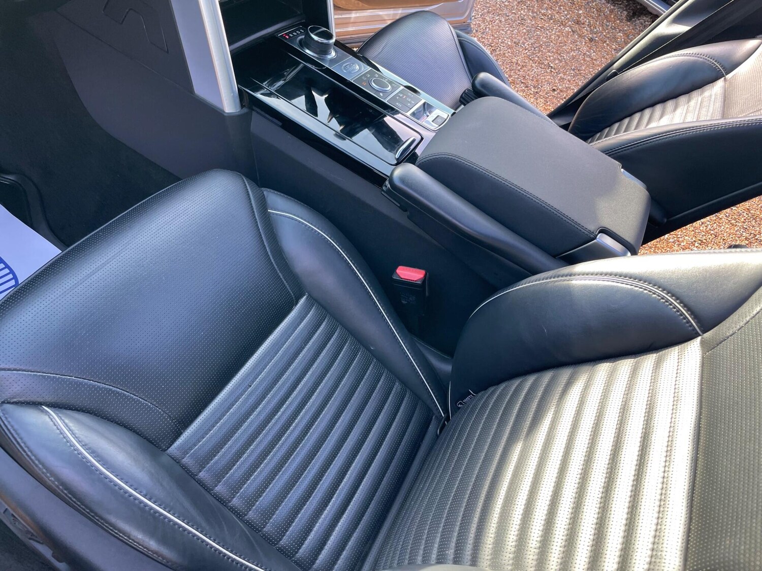 Used Land Rover Discovery 2018 for sale - 77501775: Photo 41