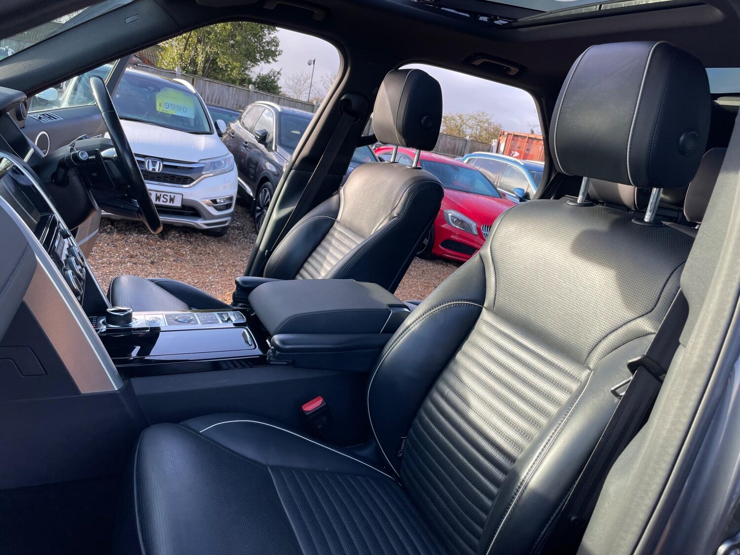 Used Land Rover Discovery 2018 for sale - 77501775: Photo 43