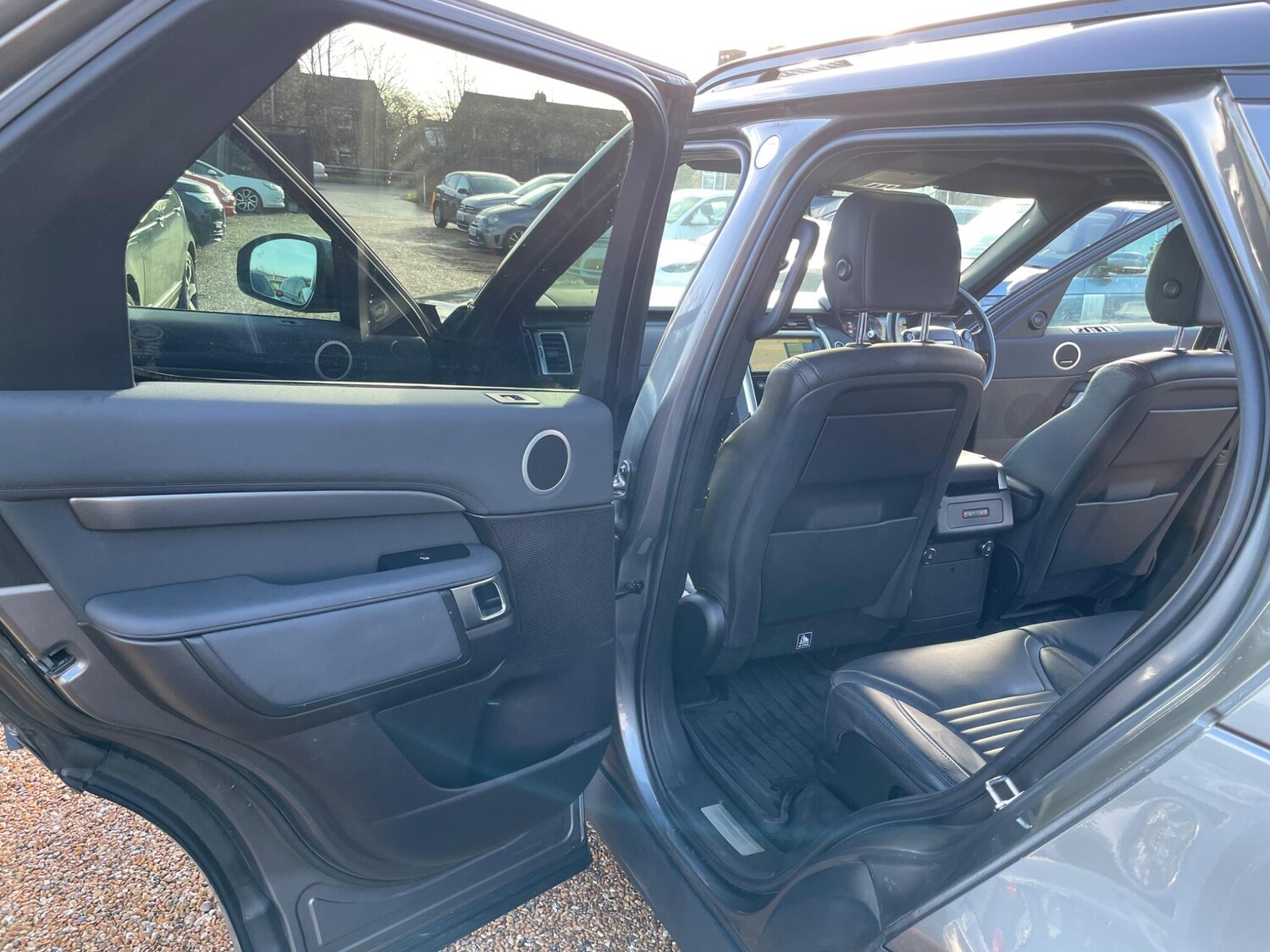 Used Land Rover Discovery 2018 for sale - 77501775: Photo 48