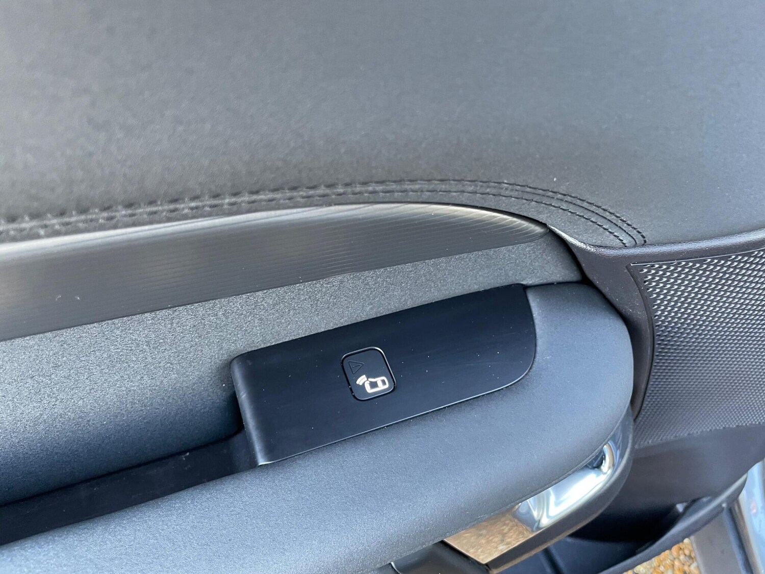 Used Land Rover Discovery 2018 for sale - 77501775: Photo 49