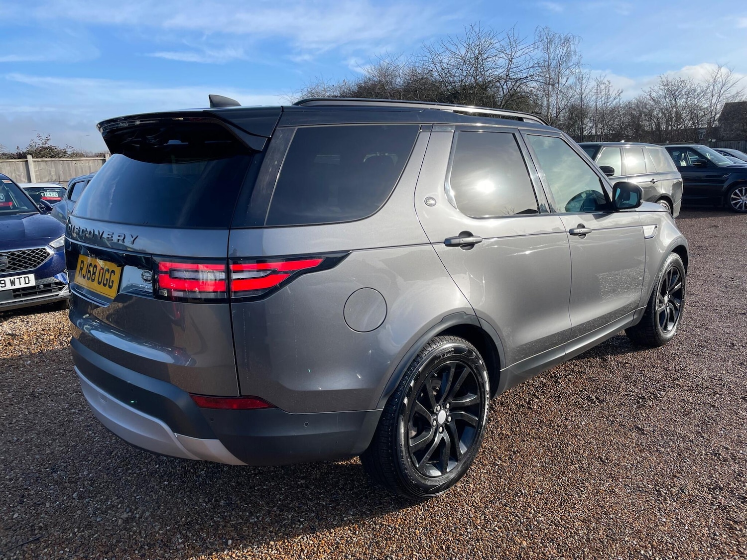 Used Land Rover Discovery 2018 for sale - 77501775: Photo 7