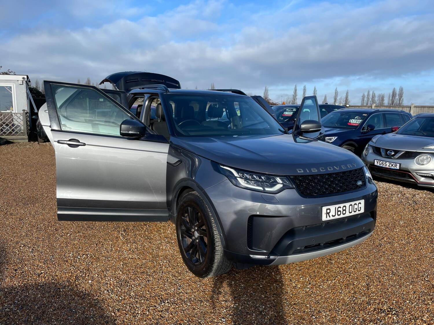 Used Land Rover Discovery 2018 for sale - 77501775: Photo 77