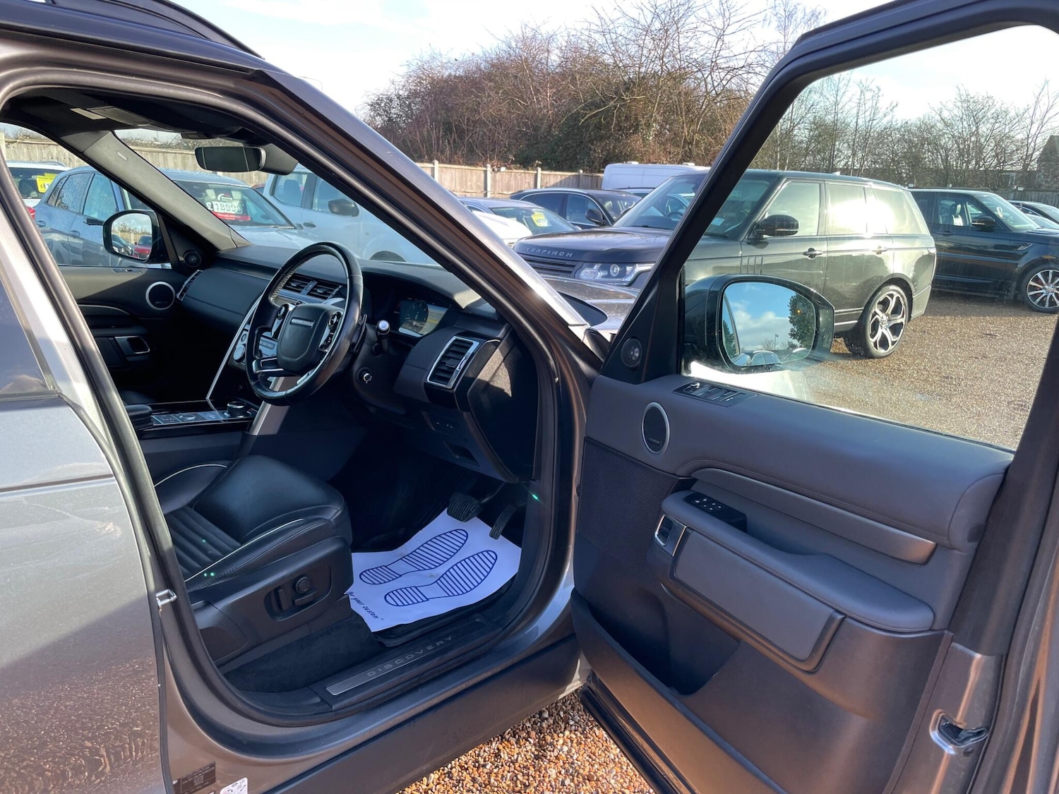 Used Land Rover Discovery 2018 for sale - 77501775: Photo 9